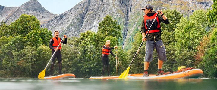 Eine aktive Auszeit an Land verbindet Bewegung mit eindrucksvoller Natur. Die Landschaft lädt dazu ein, die Umgebung bei einer sportlichen Tour zu entdecken.
